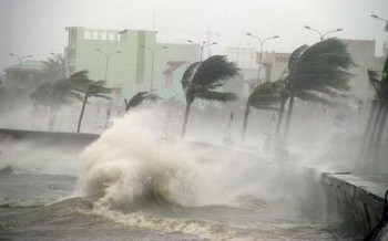 Sẵn sàng ứng phó với áp thấp nhiệt đới mạnh lên thành bão trên Biển Đông