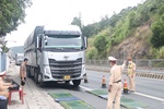 Cảnh sát giao thông Đà Nẵng đồng loạt ra quân xử lý xe cơi nới, quá tải