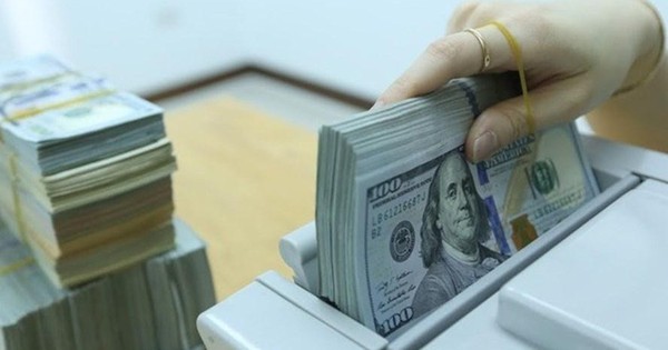 Tỷ giá USD / VND tăng theo đà trái đất