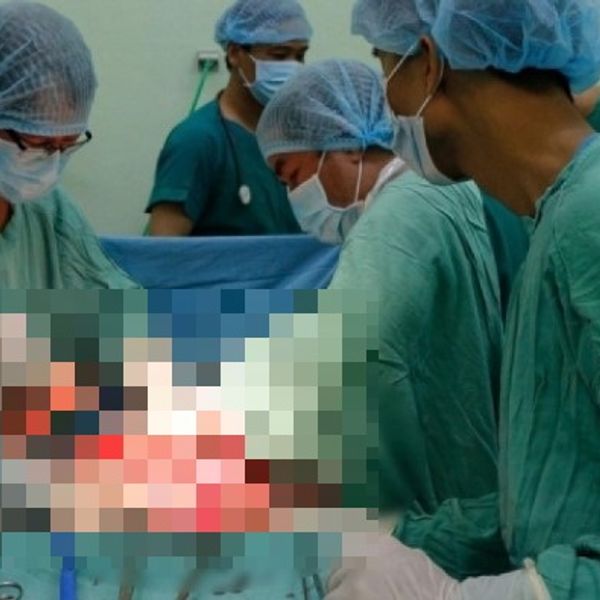 Kịp thời cứu sống người con gái 40 tuổi bị vỡ tử cung