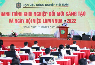 Thủ tướng Phạm Minh Chính tham dự event Hành trình khởi nghiệp