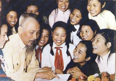 Báo Nhân dân đăng Thư gửi cán bộ, đội viên Hải quân