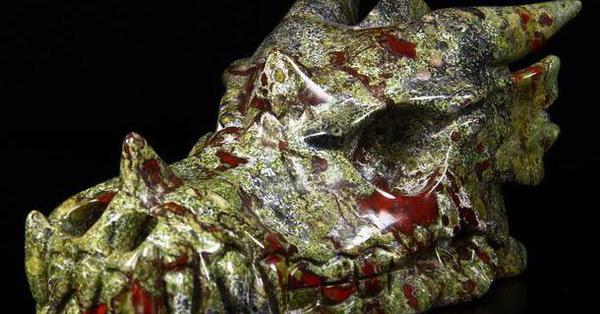 Dragon’s Blood lôi cuốn sự phổ biến