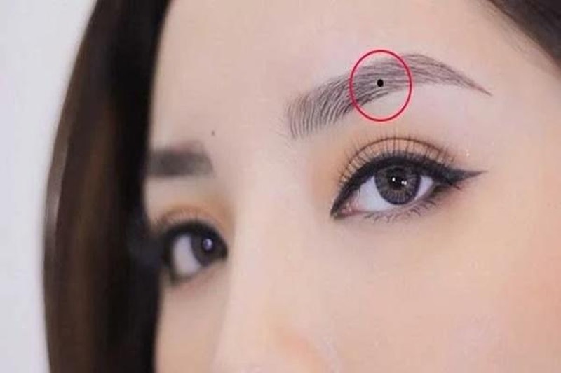 5 nốt ruồi phú quý, ai sở hữu nó kiên cố màu đỏ may mắn hơn những người khác
