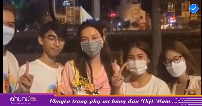 phong thái sinh nhật ‘mang một-0-2’ của Thùy Tiên: pyjama, dép lê và nơ thắt Miss Grand International