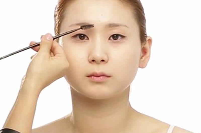 4 dáng vẻ vẻ lông mày ko chịu sửa, thảo nào sao vận rủi đeo bám mãi
