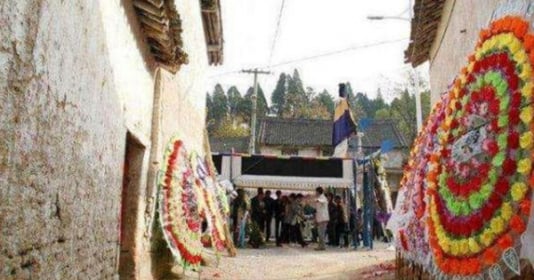 ‘Thà mượn nhà làm đám ma còn hơn mượn nhà làm đám hỏi’