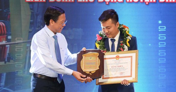 phần thưởng về Cam kết Sáng tạo