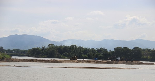 Khai thác cát bên trên sông Kôn (Tuy Phước, Bình Định): Dân lo sạt lở, mất an toàn và tin cậy |  Xã hội