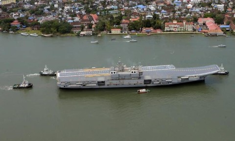 Ấn Độ hạ thủy tàu sân bay trước tiên với tên Vikrant