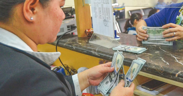 những nhà băng tương trợ phòng ngừa rủi ro tỷ giá hối đoái