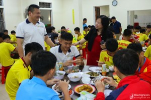 Bóng đá trẻ Sông Lam Nghệ An: Quả ngọt từ sự chăm chút