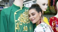 Miss Earth 2022 chọn áo dài dạo phố và khám phá Sài Gòn