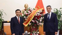 Lãnh đạo Đại sứ quán Lào tại Việt Nam đến Bộ Ngoại giao chúc mừng Quốc khánh Việt Nam