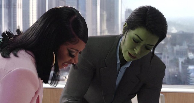 She-Hulk tập 3: Phù thủy tối thượng và Megan Thee Stallion ra tòa, tiết lộ bức ảnh phản diện mới 5